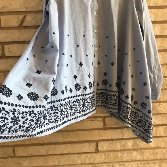 🌸NWOT🌸 GAP BLOUSE 🌸 - Picture 4 of 5